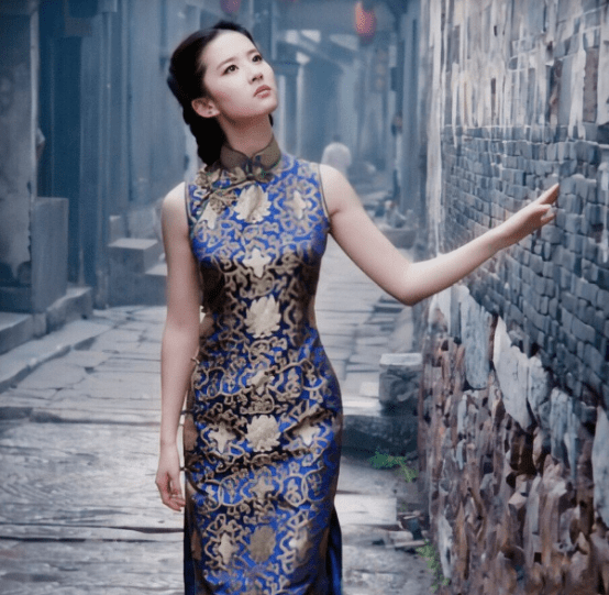 Pick|女星旗袍大赏：赵丽颖、杨幂、热巴、刘亦菲，你Pick谁？