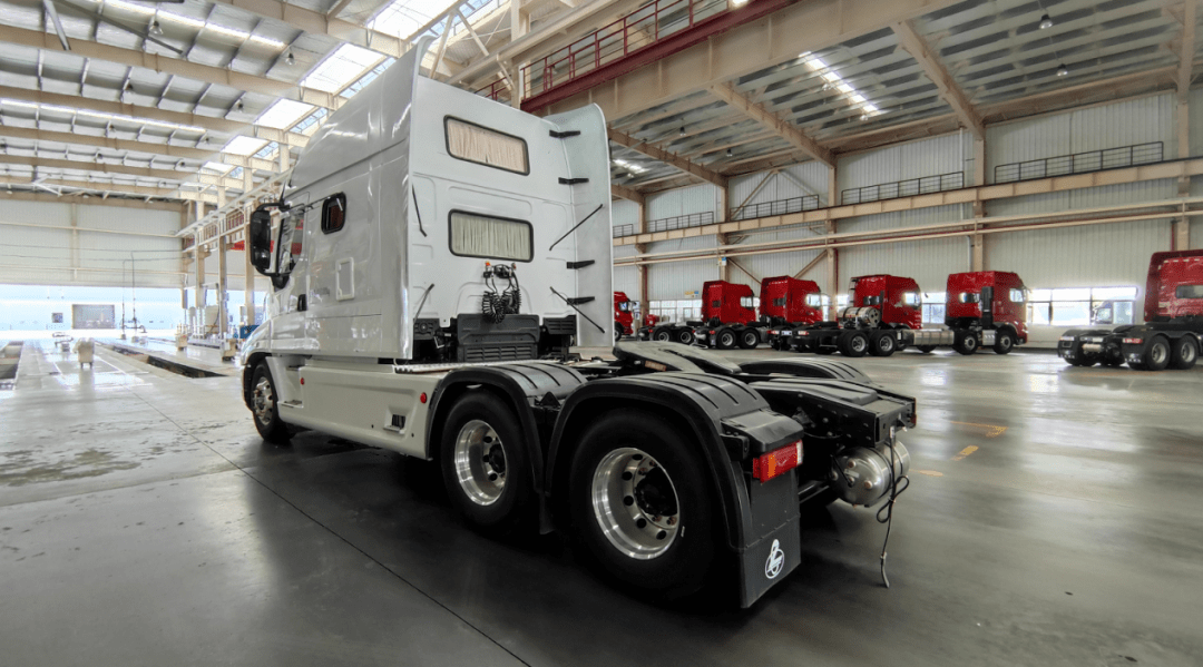 柳汽乘龙再获人气奖未售先热被评2021最受用户期待的房车