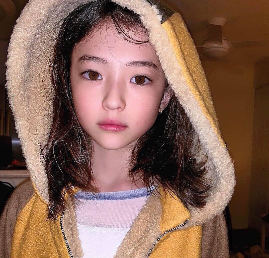 时尚|“YG小公主”Ella，11岁的猫系小仙女，冷艳气质高级感满满，好美