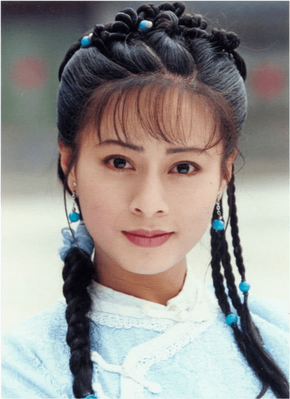 李婷宜直播时大哭,称当年推掉《还珠格格》小燕子一角是被林心如经纪