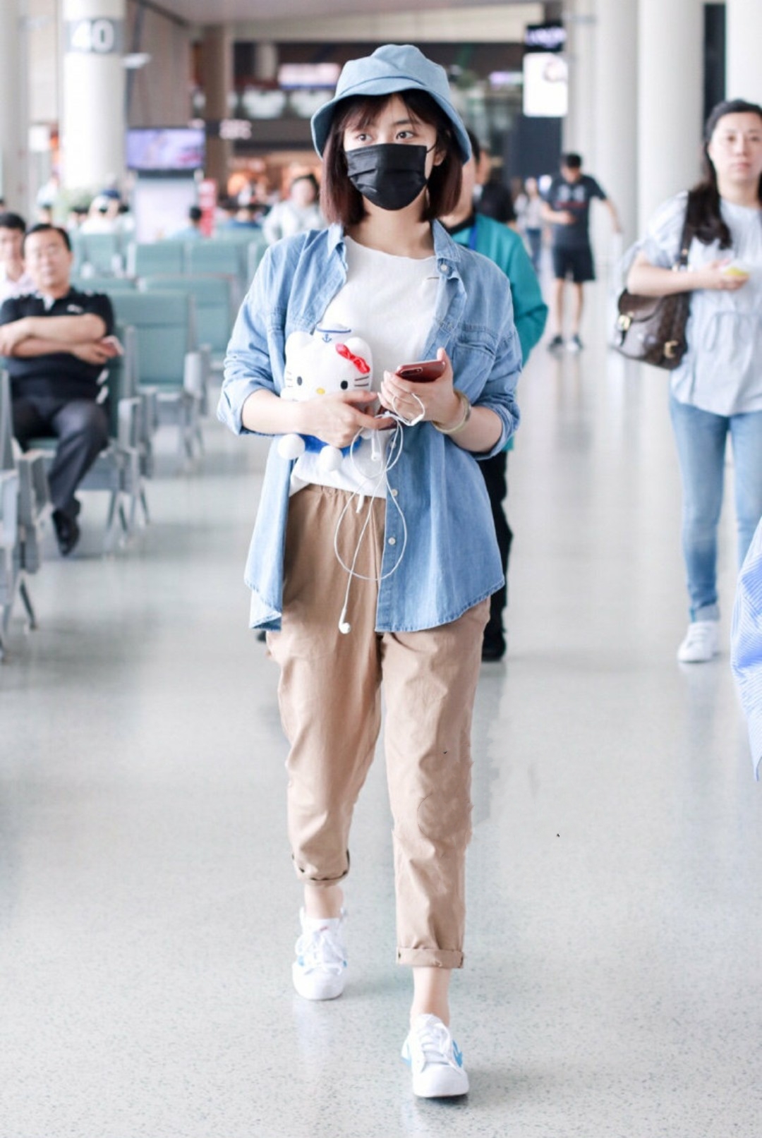 姐妹|“正牌耿耿”谭松韵少女穿搭太减龄，与张子枫“枫韵”姐妹CP锁了