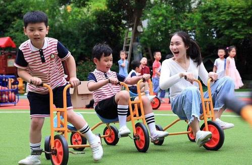 调整|幼儿园迎来新调整，私立或将全部关停？教育部给出回应，家长笑了