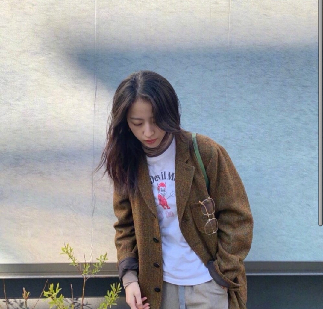 色调|90后最会穿女星扛把子！周雨彤女生的衣柜，你值得拥有