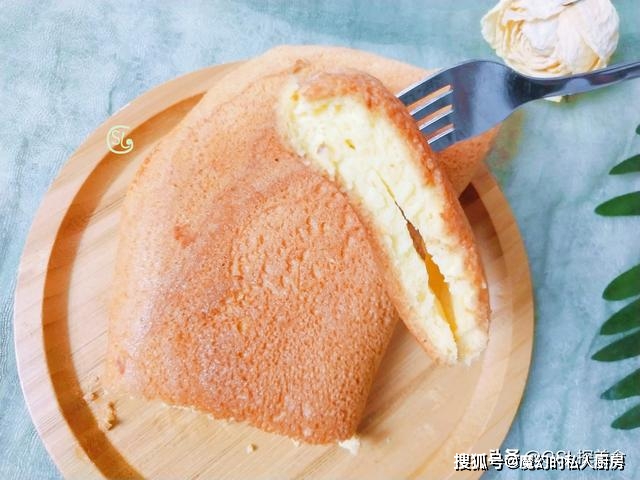 做法|只用三个鸡蛋，无水无油无面粉，做出美味早餐，孩子太喜欢吃了