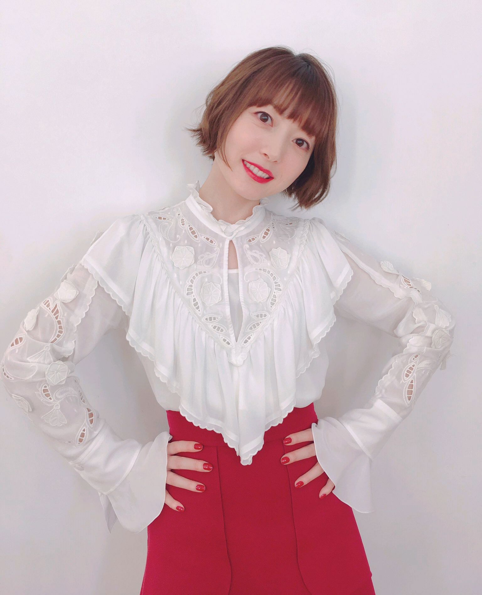 女生|“宅男女神”花泽香菜,不仅声音卡哇伊,私服穿搭更二次元美少女