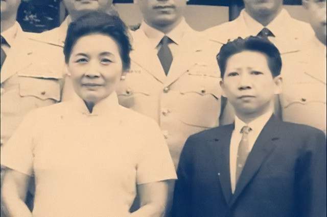 原创孔令伟被龙云儿子调戏双方拔枪互射却为何都不敢瞄准对方