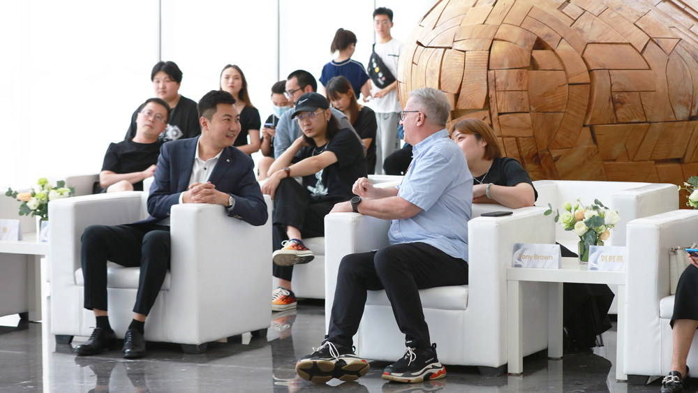 设计|融创曲江印联合西安欧亚学院艾德艺术设计学院举办当代青年时间艺术设计展