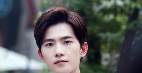 剧情|《你是我的荣耀》终于定档了,杨洋迪丽热巴组cp,网友:太期待了