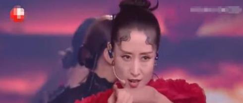 分分钟|刘敏涛新剧太出戏,摇头、翻白眼,分分钟让人想到《红色高跟鞋》