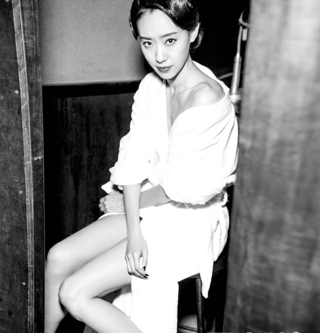 因为|50亿票房，张小斐走上神坛，中国电影，摊上好事了吗？？