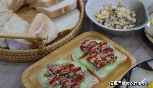美食|洋气！俩孩子的早餐，妈妈准备了一桌子，朋友圈都赞爆了
