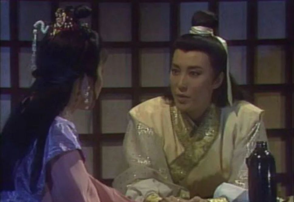 电视剧《莲花争霸》播出28年，女主角嫁给高官，女配角改了国籍！