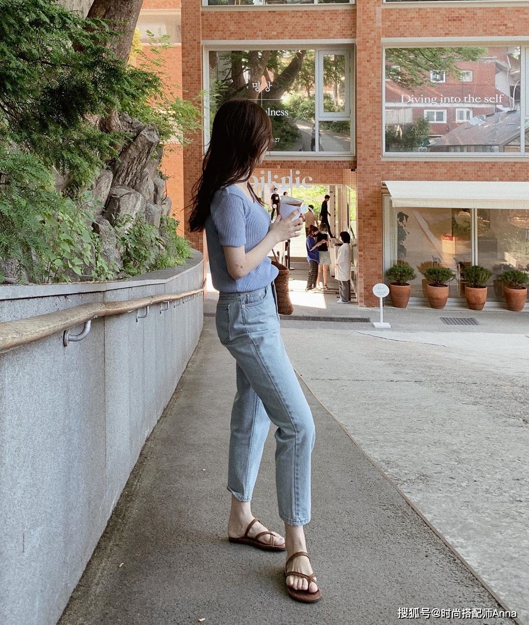 脚踝|轻熟女怎么穿得舒适又显高？试试这5个搭配技巧吧，显高效果绝了