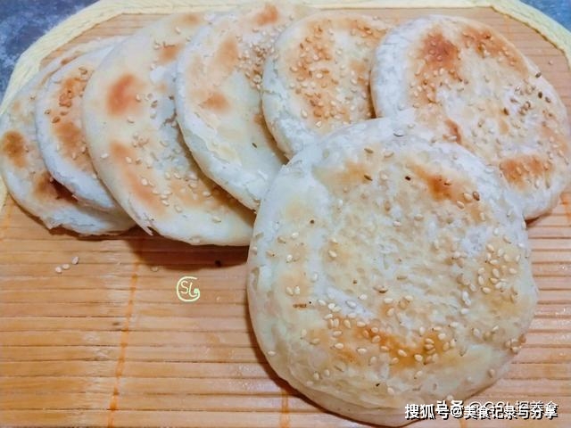 做法|家里有面粉的这样做早餐，做一次吃一周，每天5分钟搞定