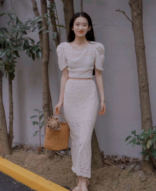 腰围|女生的服装穿搭很有讲究，穿对了不仅显高又显瘦，而且优雅又大气