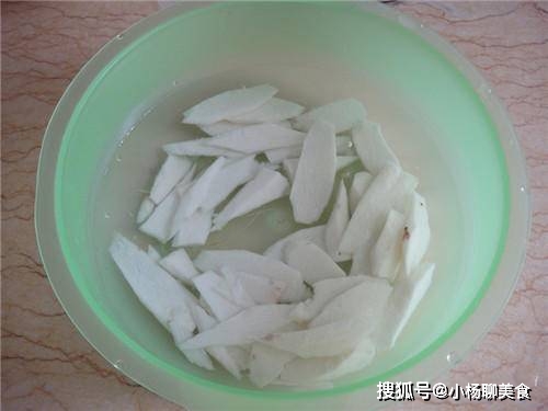 山药做法炒虾仁 0baf038c3075482eb6fa218f3f08990b.jpeg