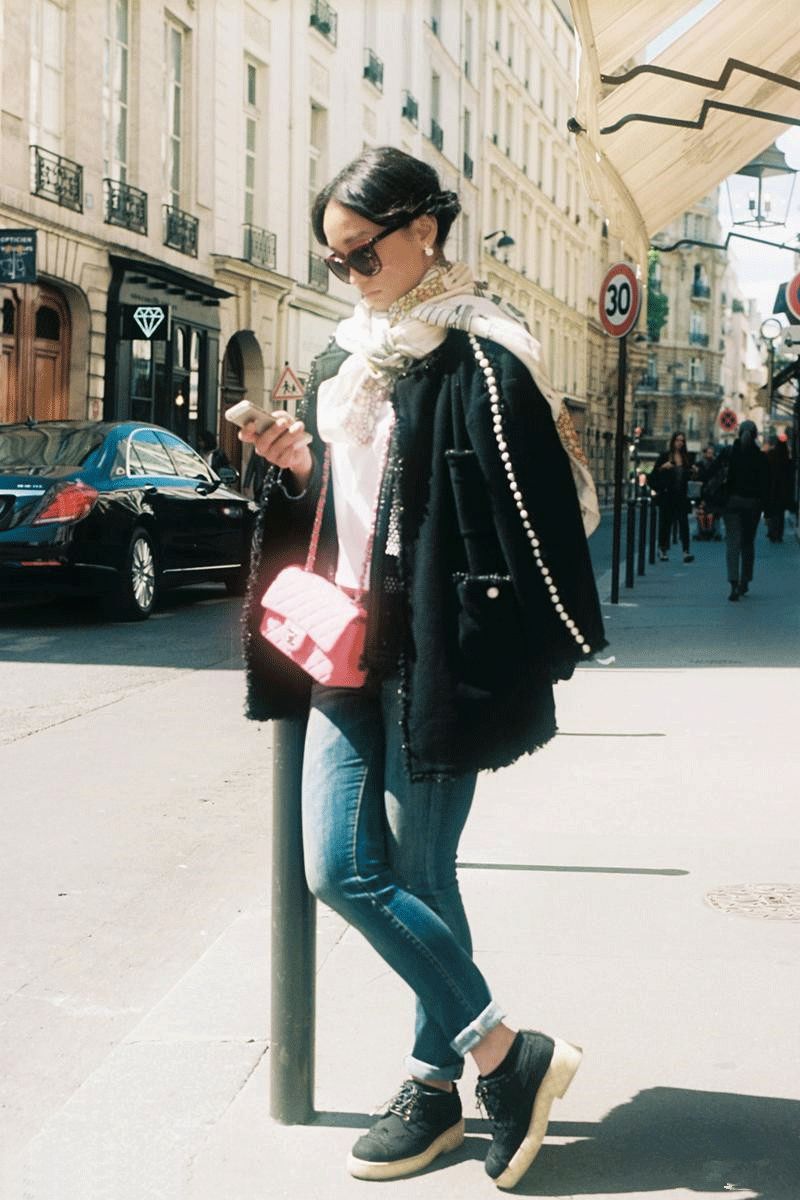 周迅|奔四奔五的女人别总穿打底裤,跟着周迅这样穿,减龄时髦两不误!