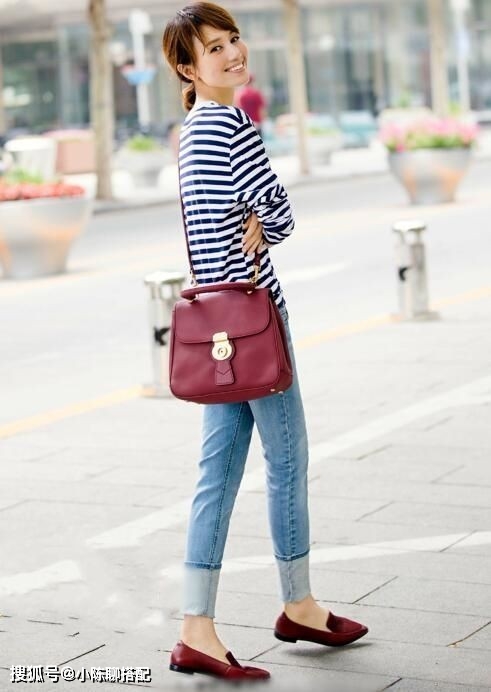 俞飞鸿|真正会穿的女人都偏爱“邻近色”，看袁泉俞飞鸿就知道，太高级了