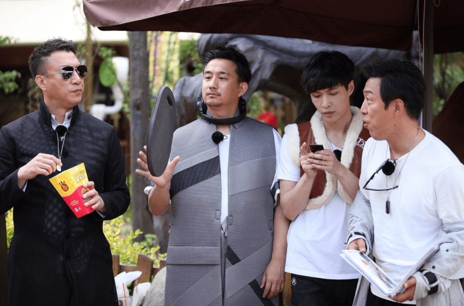 男人帮合体有多难?《阿凡不达》迟迟不录,黄渤张艺兴又有新综艺