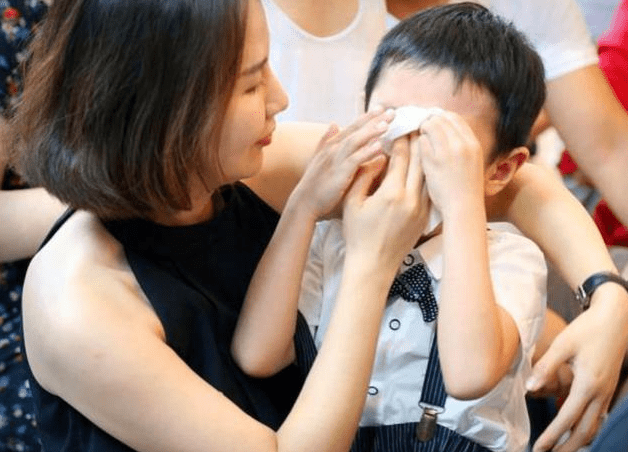 家长|“3类衣服不适合穿上学”,5年教龄老师的劝告,宝妈别不当回事