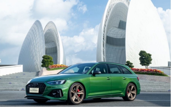 没有人不爱的新奥迪RS 4 Avant,披着绅士外衣的野兽!_搜狐汽车_搜狐网