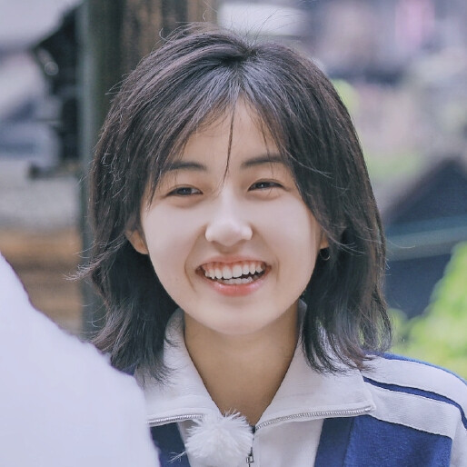 眼睛|眼睛不大但很美的女明星，我只服这3位！笑起来太迷人了