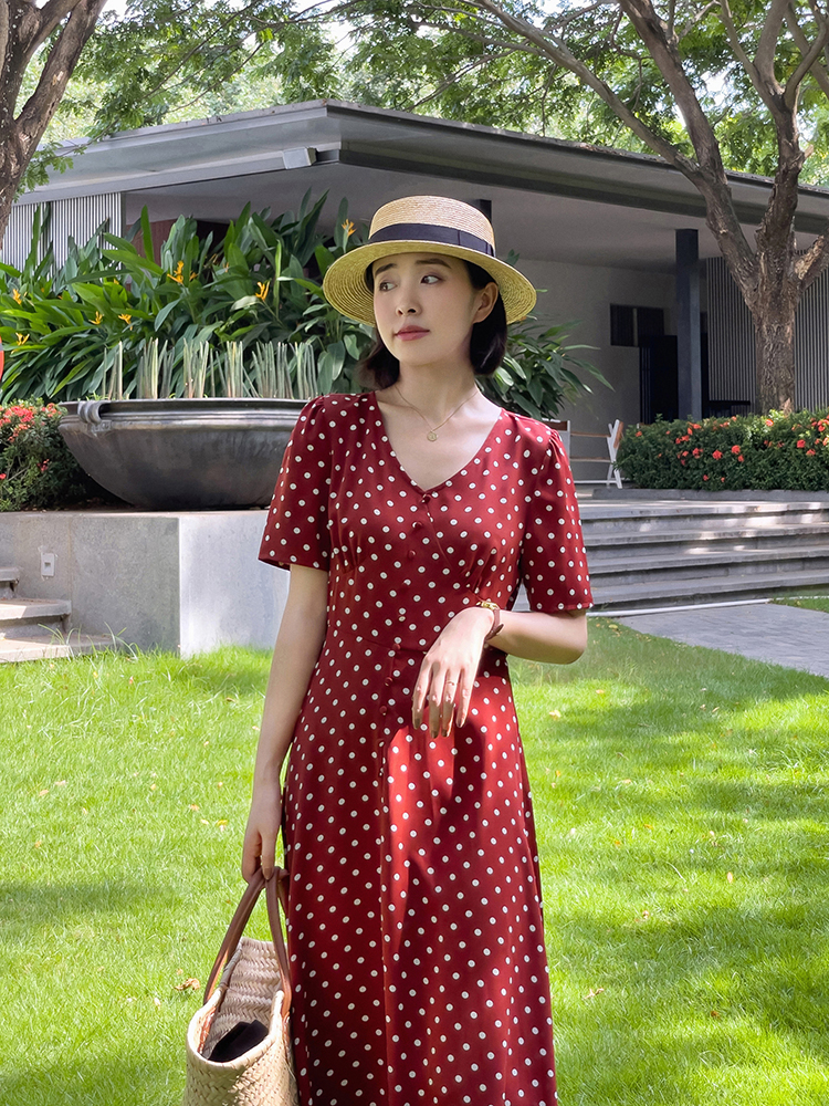 黑色|做一个精致的女人，你只需要找对搭配方法，这样穿，谁穿谁好看！