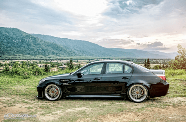 当年宝马迷接受不了的e60现在却是最经典的宝马5系