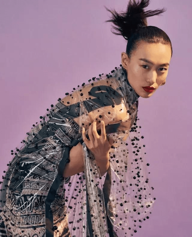 夫妇|陈冠希夫妇的时尚看看就够了，俩人穿着老土的花衬裤，感觉不高级