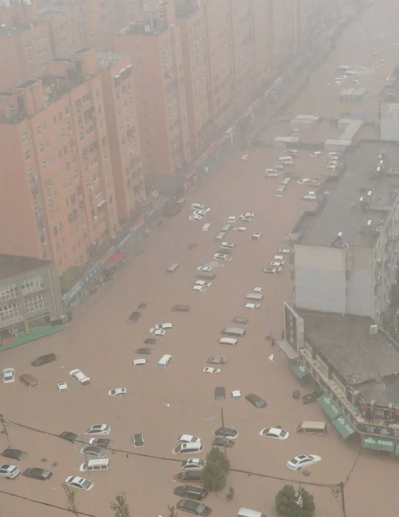郑州12人被困地铁遇难丨史上最强降雨全解析_暴雨
