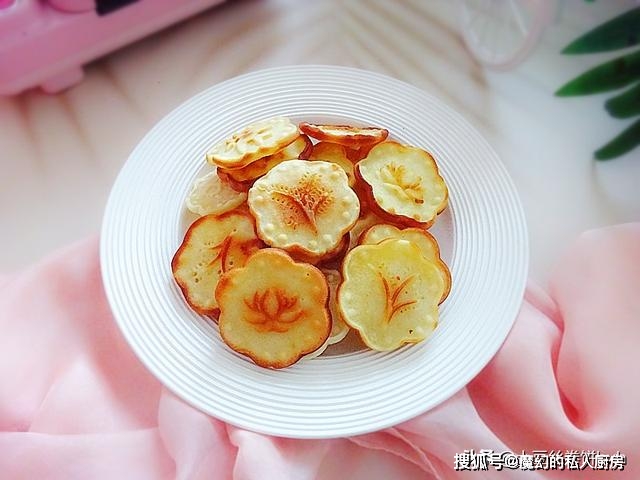 做法|这小点心5分钟一盘，冷热不同的口感太好吃，明天早餐还吃它