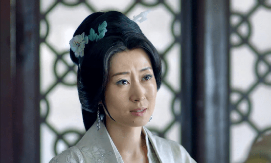 刘敏涛也在《琅琊榜》中饰演了戏份很重的静妃,这已经是她和孔笙