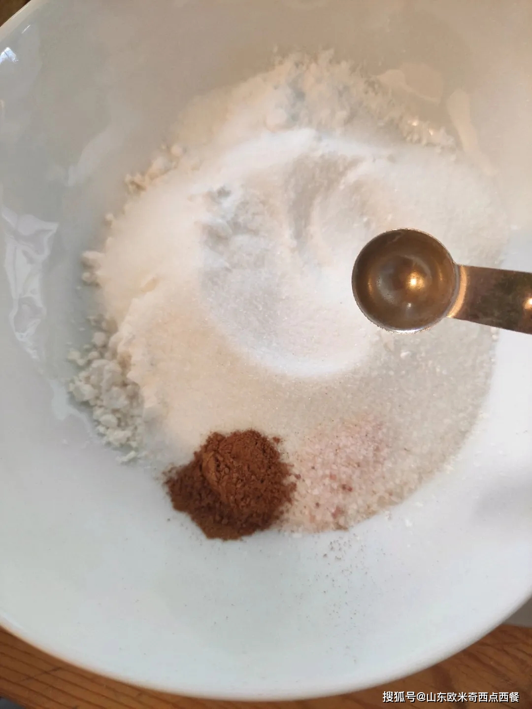 胡萝卜蛋糕|山东欧米奇配方分享:越来越火的胡萝卜蛋糕,到底多好吃?