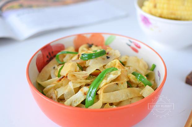 碗底|秋天我家就爱吃这早餐，提前做好，每天早上炒一碗，碗底都舔干净