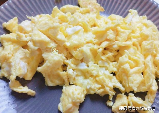 煎饼|家人最爱的懒人早餐,20分钟搞定,一次三个不过瘾,外酥里嫩