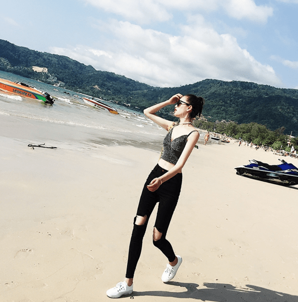 显高|八款拉风的牛仔裤，穿了显高显瘦，很减龄让你充满青春活力