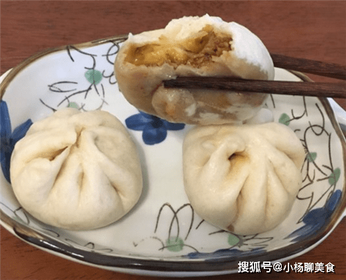 包子|早餐要吃它，鮮嫩多汁，一咬就爆汁，一次能吃7個，比買的好吃
