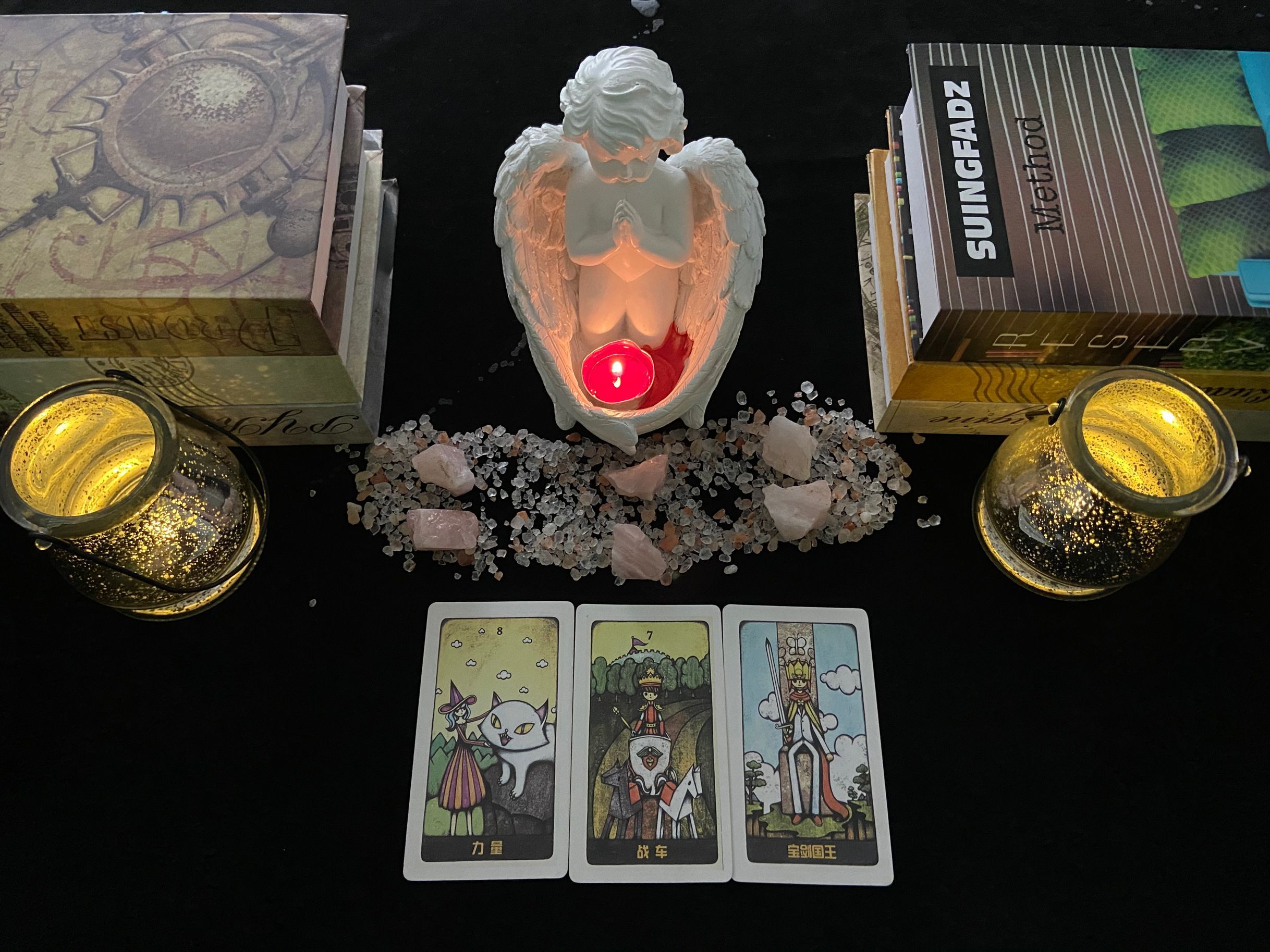 灵石塔罗双鱼座八月份有缘相遇却无缘相守爱而不得心有遗憾