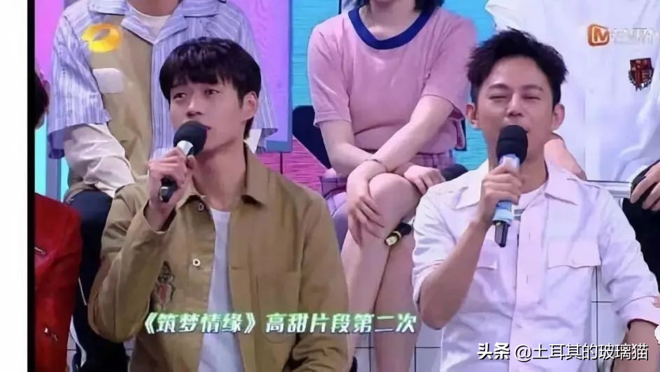 魏大勋杨幂在一起几年 d66a705cb1ea49bb8b0e3b3f694a973d.jpeg