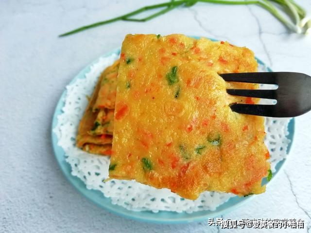 葱花|最快速的早餐饼做法，不揉面不发面，筷子搅一搅，10分钟做好早餐