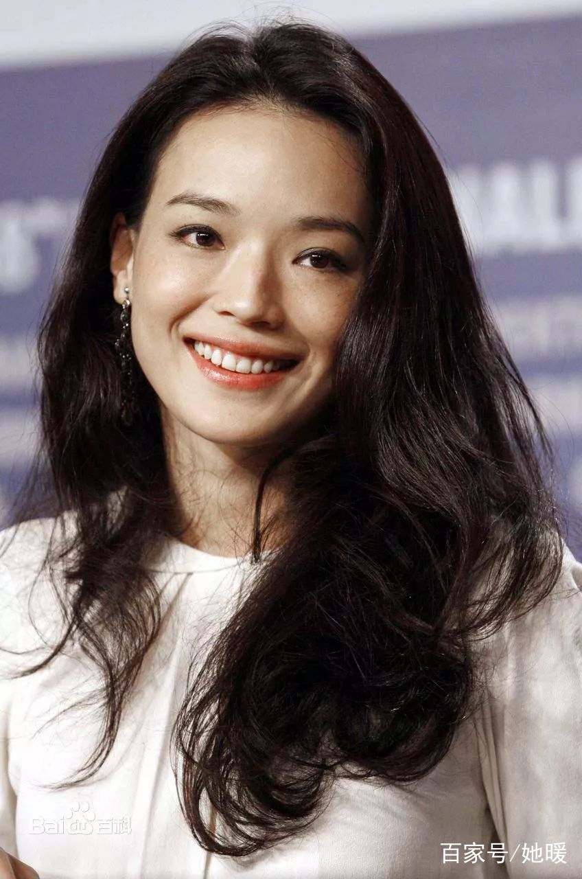 发型|你是什么脸型，就配什么发型和衣服，搭对了美10倍！