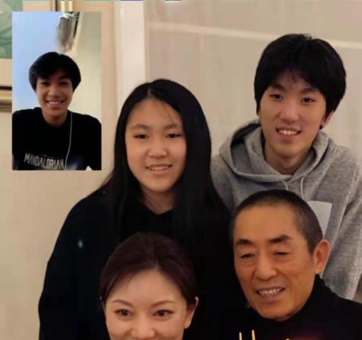 张艺谋老婆陈婷照片 346213ffa94941c3927def5833327e2d.jpeg