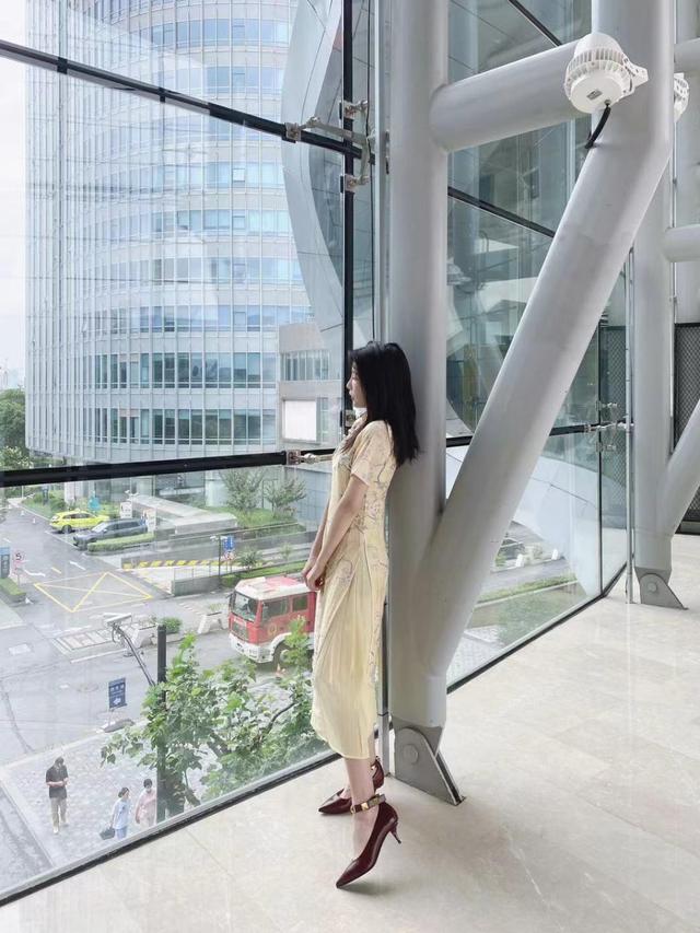 大小姐|轻奢复古，红心猫跟优雅中透着恣意！kasmase大小姐这双鞋，谁穿谁时髦