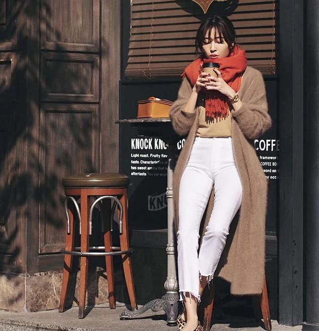 褐色|优雅的休闲风格造型变得更加有女人味和时尚感