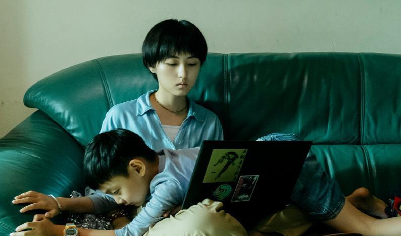 电影|《我的姐姐》票房破5亿，虐哭上亿人，为什么我劝你不要生二胎？