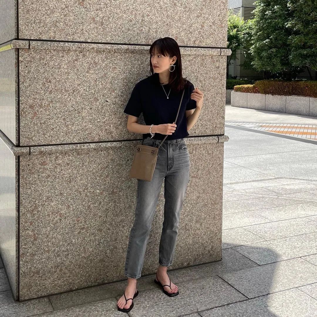 职场|我也想和她一样整个夏天都穿T恤 | 博主推荐