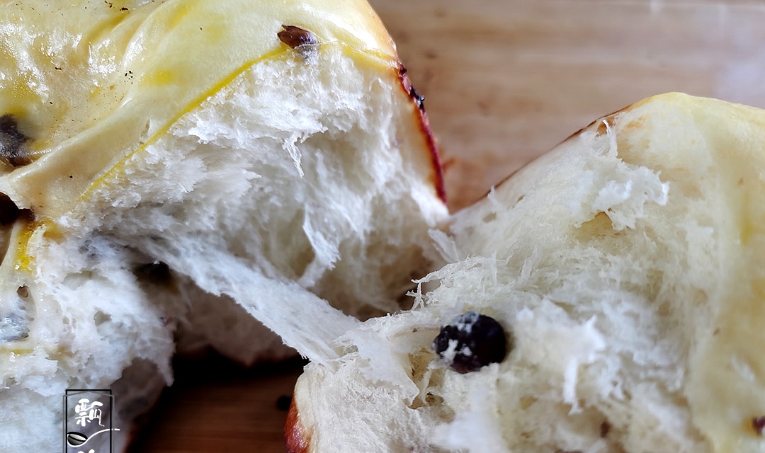 开火|面粉加红豆，早起电饭锅一蒸，比面包还好吃，做早餐特别棒