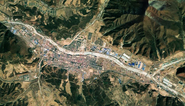 吉林省延边州一个县，是省内面积第二大县，拥有满天星景区