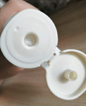 长痘痘|洗脸用洗面奶好还是香皂好？不少人都做错了，难怪皮肤越洗越差！