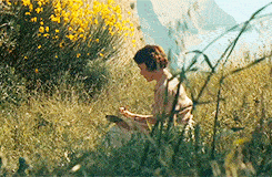 乐福|大衣别配靴子了！今年流行这3双鞋子，舒适百搭，中年妈妈都爱了